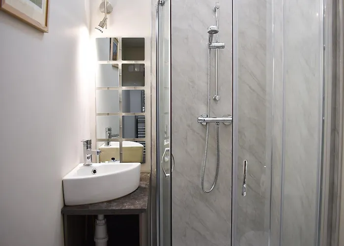 Inglewood Terrace * פנרית'